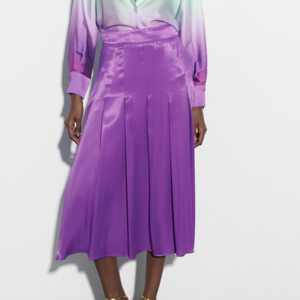 Zara satin effect box pleat skirt
